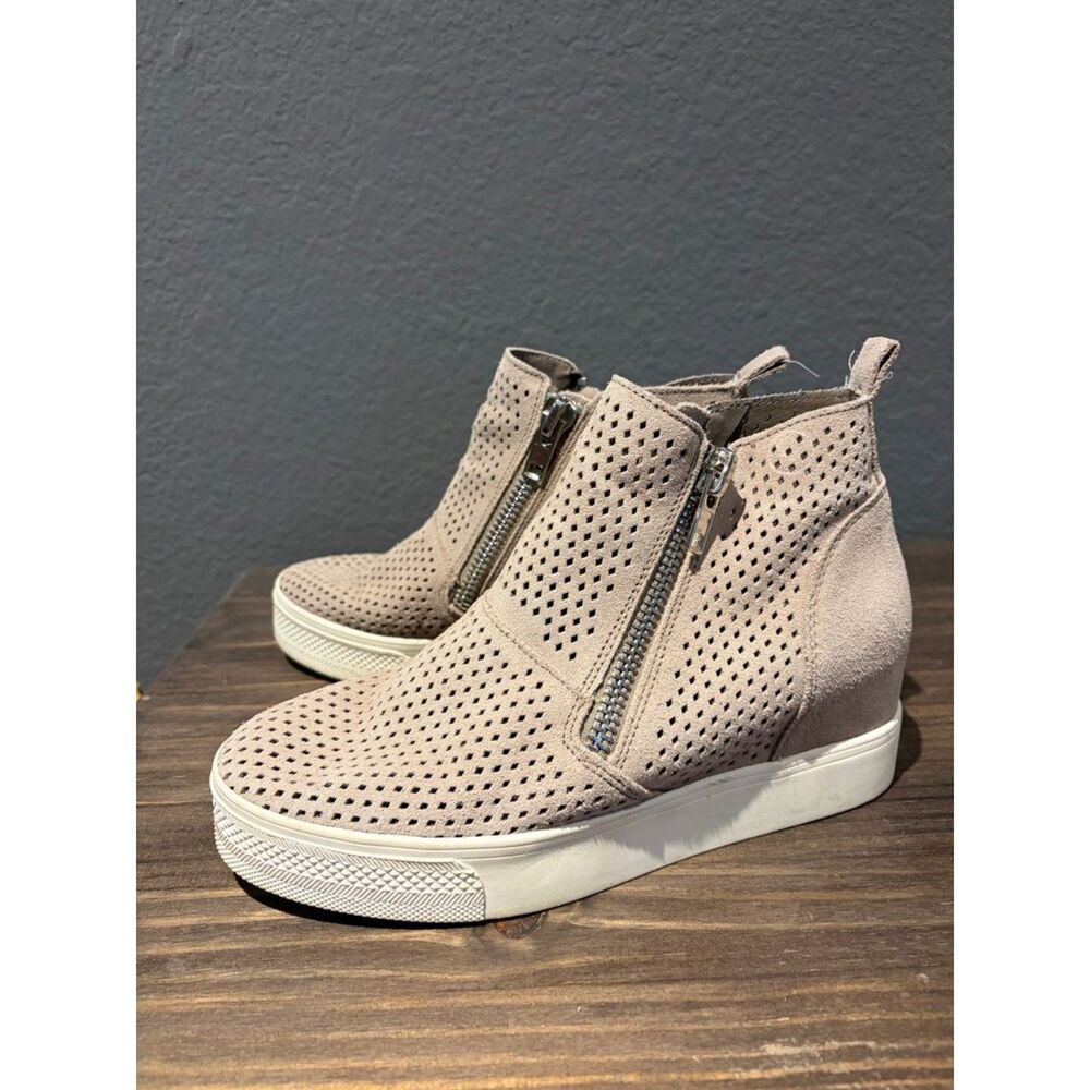 Steve Madden WEDGIE-P Perforated Wedge Sneakers 7.5